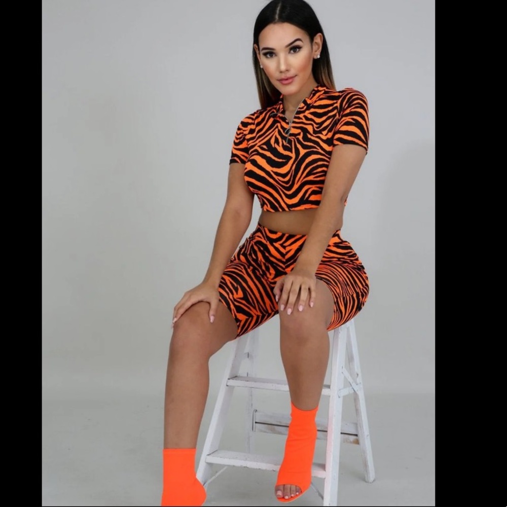 ORANGE BLACK SEXY BIKER SHORTS SET TIGER PRINT SPANDEX